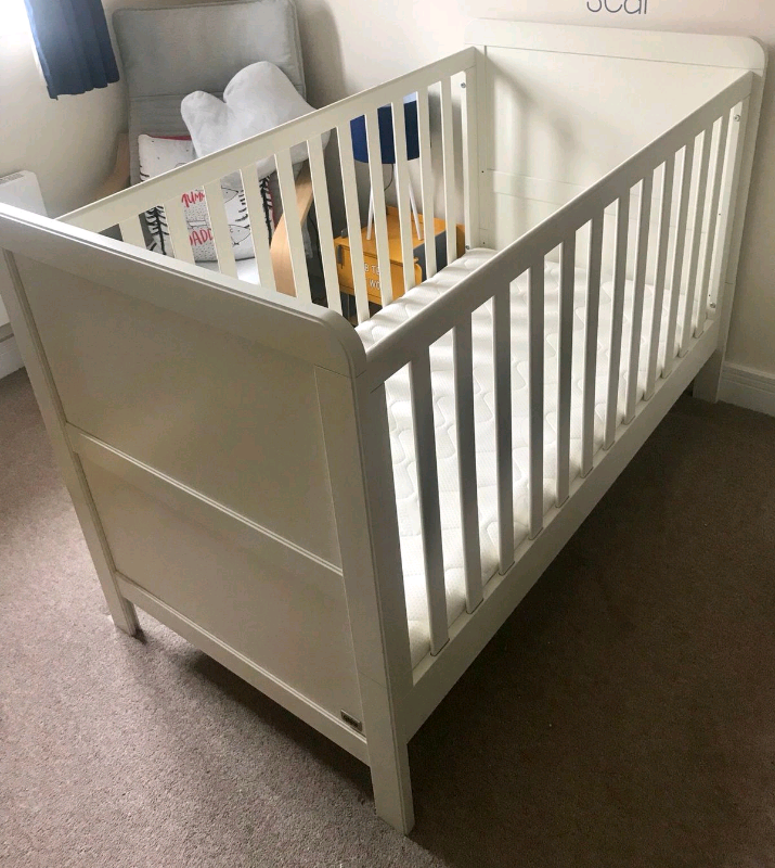 mamas and papas sienna cot bed